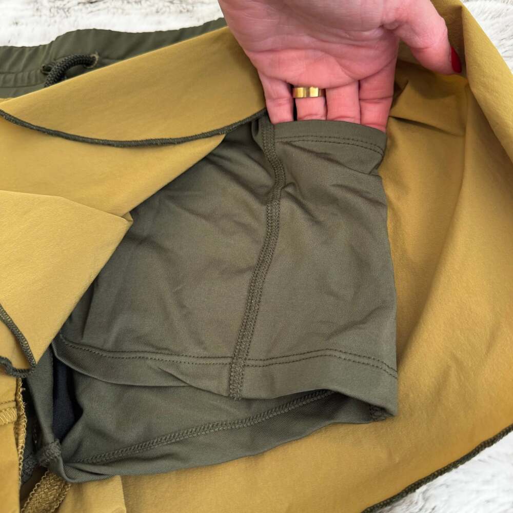 Fee People Movement Schooling You Shorts in Wheat/Olive green with pockets XS - Picture 4 of 8